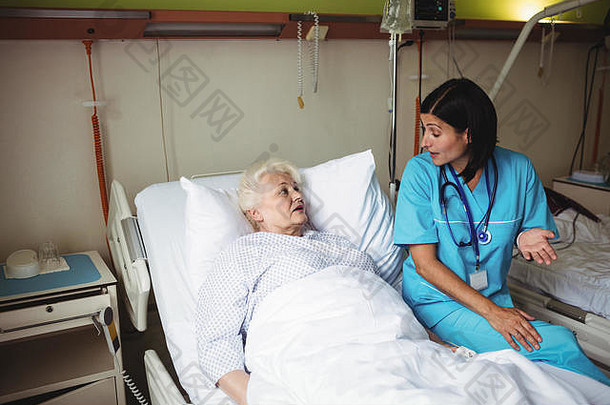 护士互动高级病人