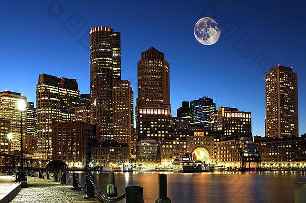 不断上升的月亮波士顿麻萨诸塞州