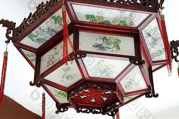传统的宫灯笼中国人风格挂天花板
