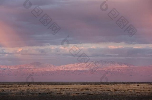 草原山西方蒙古