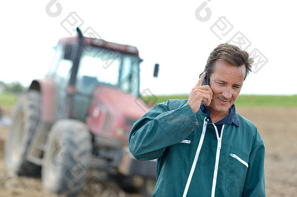 农民走场会说话的移动电话