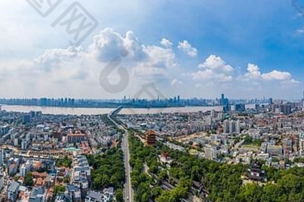 武汉天际线长江河超高摩天大楼建设武汉湖北中国