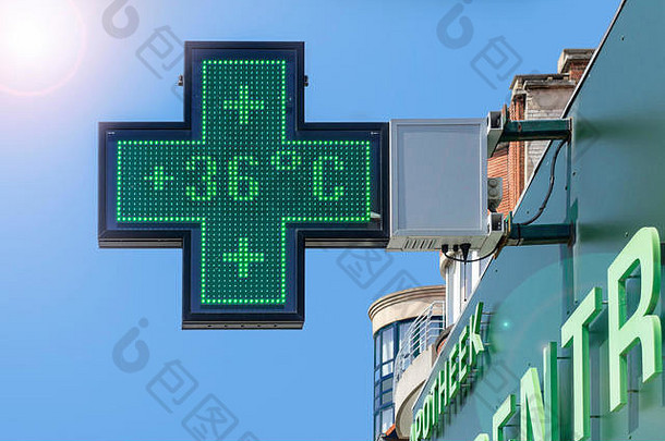 温度计绿色药店屏幕标志显示极热温度度摄氏度热浪热波夏天比利时