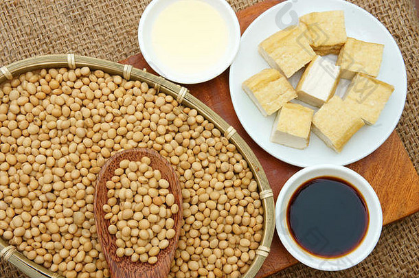 大豆丰富的蛋白质酸阿明维生素orgaric便宜的营养产品过程豆浆我是酱汁豆腐烹饪石油