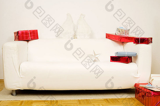 生活白色沙发装饰圣诞节礼物
