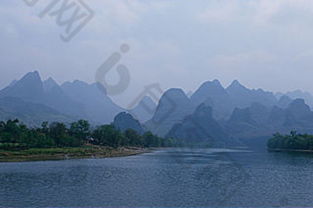全景山雾中国河丽江