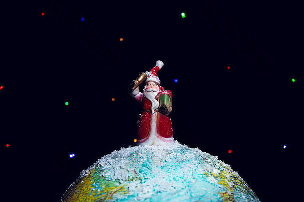 圣诞老人老人站世界全球