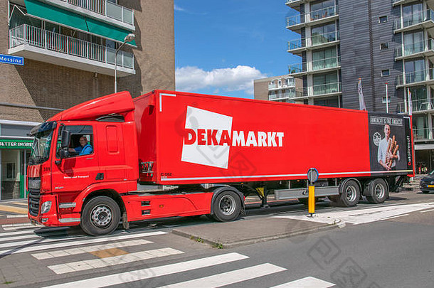 dekamarkt超市卡车阿姆斯特尔芬荷兰
