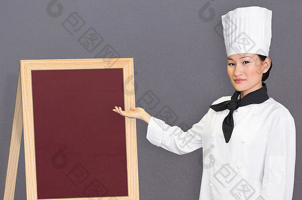 复合图像自信女烹饪厨房