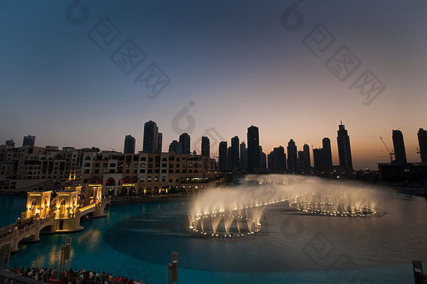 迪拜购物中心喷泉