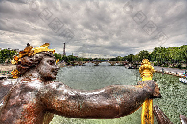 视图他的河埃菲尔铁塔塔著名的亚历山大3桥巴黎法国