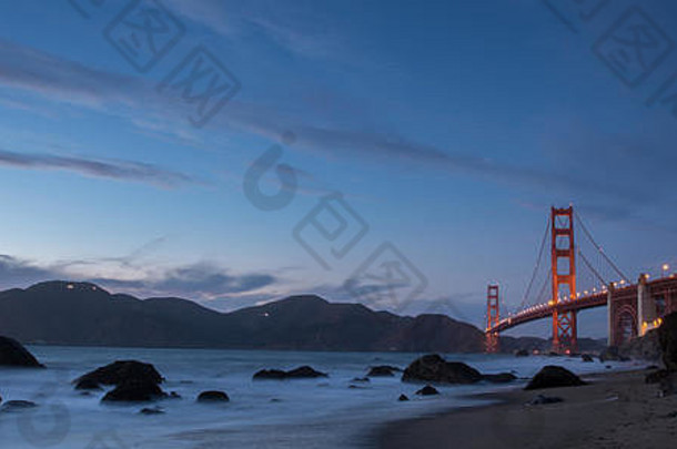 金门桥马林山全景黄昏马歇尔的海滩三旧金山加州美国