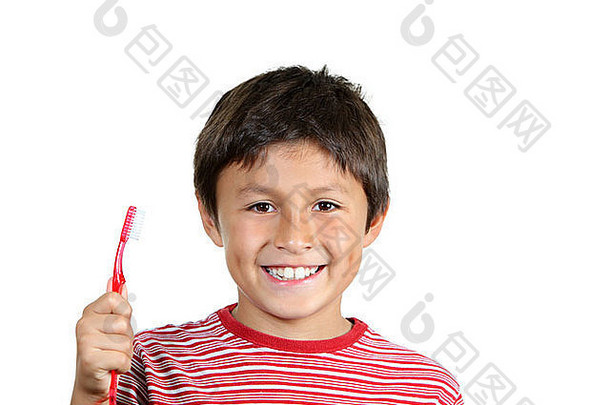 年轻的男孩刷牙牙齿白色背景