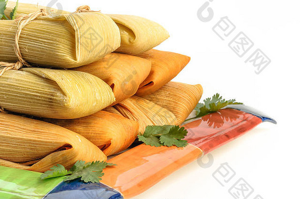 玉米粉蒸肉墨西哥菜使玉米面团鸡辣椒包装玉米叶
