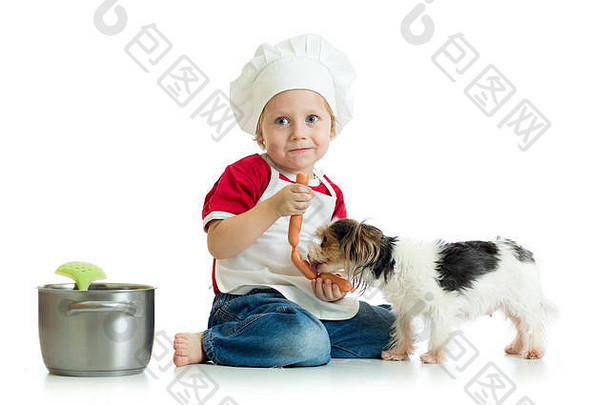 <strong>角色扮演游戏</strong>孩子男孩戏剧老板宠物孩子穿烹饪提要狗
