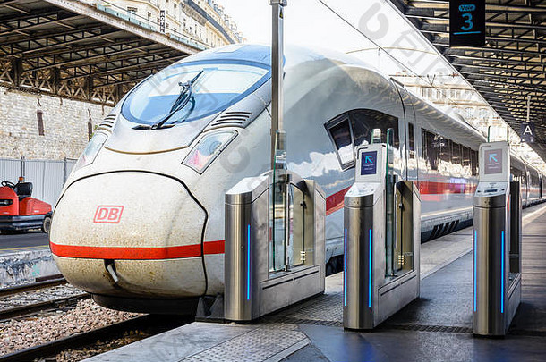一代冰高速度火车德国公司德意志缆索驻扎平台巴黎火车站东火车站