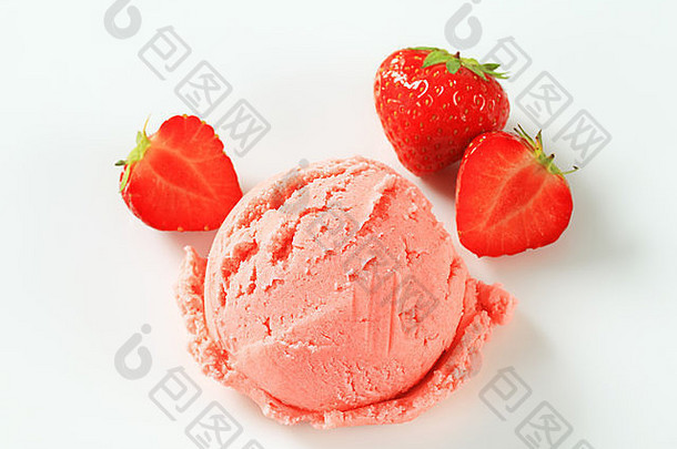 独家新闻草莓冰奶油