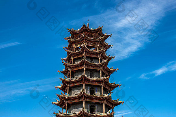 传统的中国人木石头体系结构宝塔manjuji宝塔具有里程碑意义的塔zhangye城市阳光明媚的一天