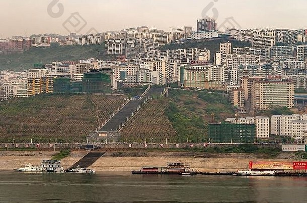 巫山重庆中国喉咙长江河长黑色的楼梯领导绿色水船坡小镇中心