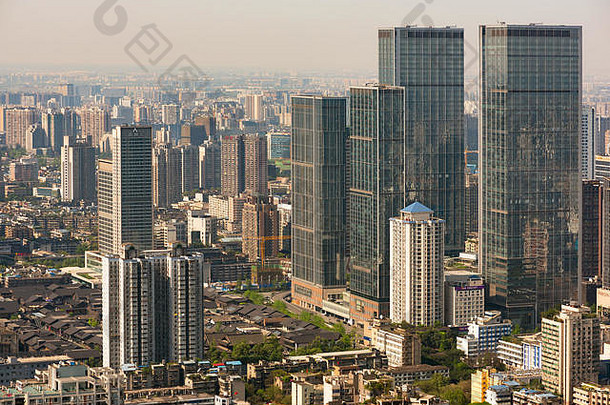成都四川省中国4月市中心摩天大楼空中视图ifs建筑