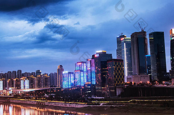 重庆中国6月晚上视图建筑摩天大楼嘉陵河渝中区区重庆中国