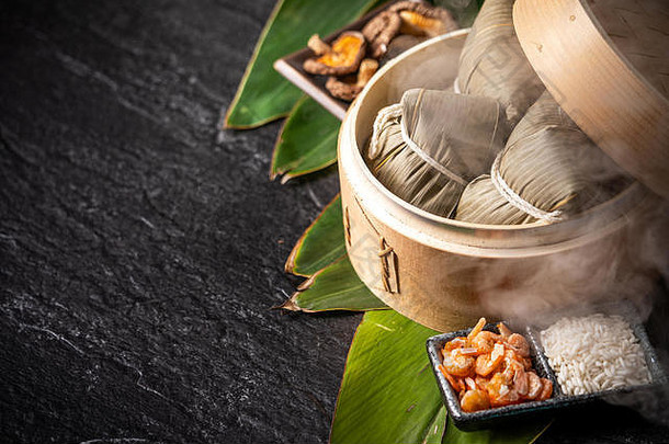 粽子美味的新鲜的热蒸大米饺子轮船关闭复制空间著名的亚洲美味的食物龙船DuanWu节日