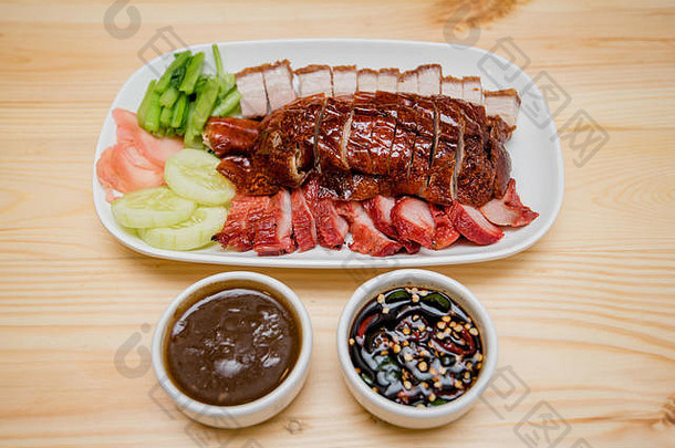 烤鸭烤猪肉泰国食物中国人食物