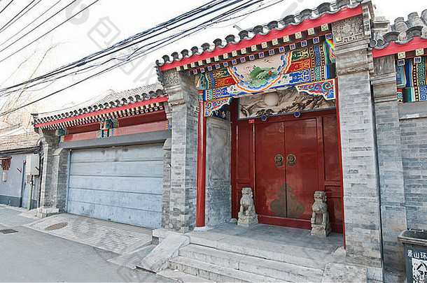 红色的门口石头狮子menduns胡同区域北京中国
