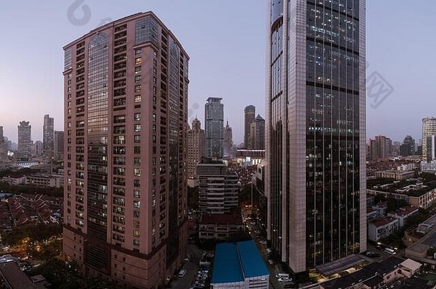 空中视图业务区域城市景观黄昏西南京路静区上海