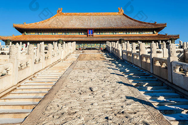 龙雕塑前面泰和大厅被禁止的城市北京