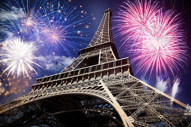 埃菲尔铁塔塔烟花庆祝活动一年巴黎法国