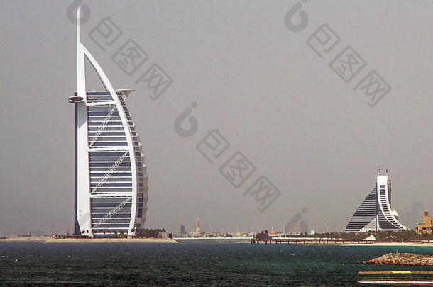 著名的迪拜塔阿拉伯酒店左朱美拉海滩酒店海阴霾重天际线城市mostl
