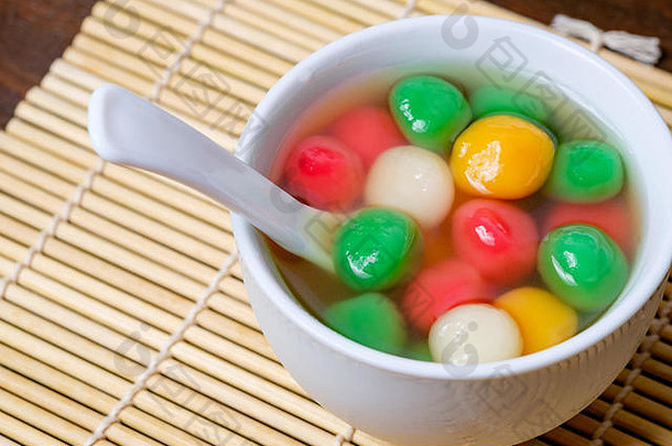 唐元传统的中国人甜蜜的大米球