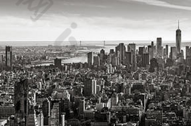 空中全景视图较低的曼哈顿黑色的白色纽约城市