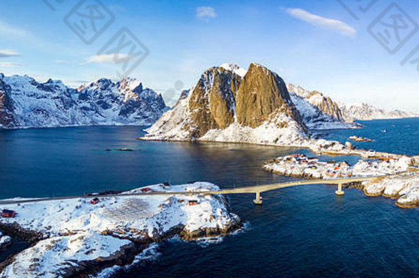 哈姆诺伊罗弗敦群岛岛屿<strong>挪威</strong>冬天阳光明媚的一天