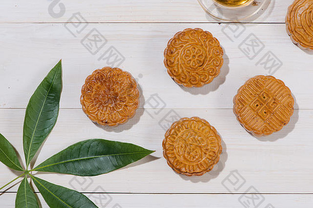 月饼茶中国人中期秋天节日食物角视图