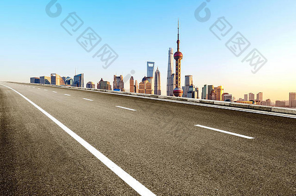 城市天际线高速公路上海中国