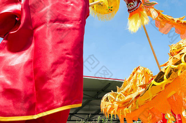 中国人传统的龙跳舞节日