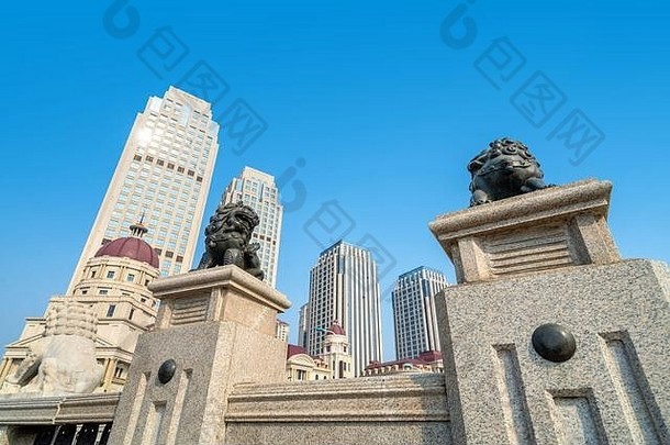 欧洲建筑中国人风格石头狮子天津中国