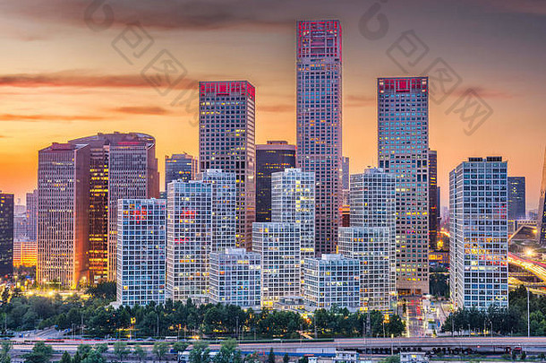 北京中国现代金融区城市景观黄昏