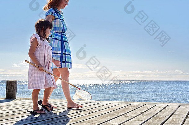 妈妈。女儿码头钓鱼网选择耶夫瑞典