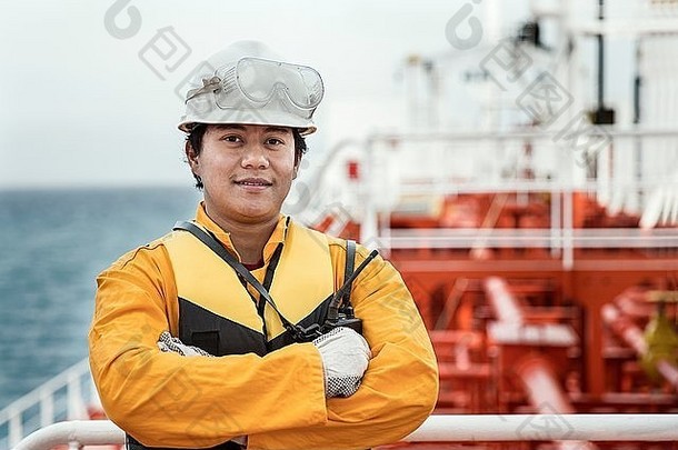 肖像工人石油油轮码头