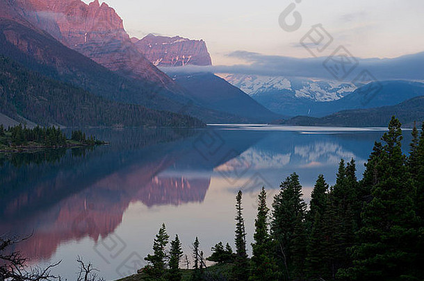玛丽湖冰川国家公园蒙大拿美国