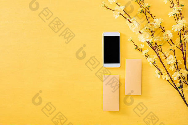 移动电话中国人一年装饰黄色的黄金背景