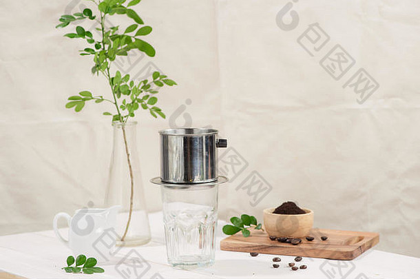 咖啡滴越南风格木表格