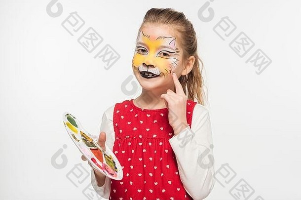微笑孩子老虎动物的鼻口绘画脸持有调色板指出手指脸孤立的白色