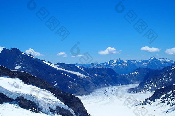 阿莱奇冰川瑞士阿尔卑斯山脉景观处女高高山山范围瑞士美云清晰的蓝色的天空