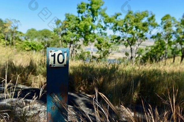 数量这标志标志指示器山峰徒步旅行山马洛汤斯维尔小镇常见的昆士兰澳大利亚