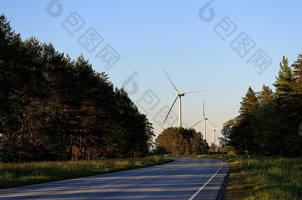 路森林风车替代能源