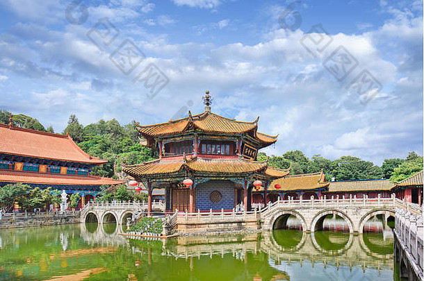 kunming-july圆通佛教寺庙建唐王朝指出不寻常的结构高前面低回来佛陀